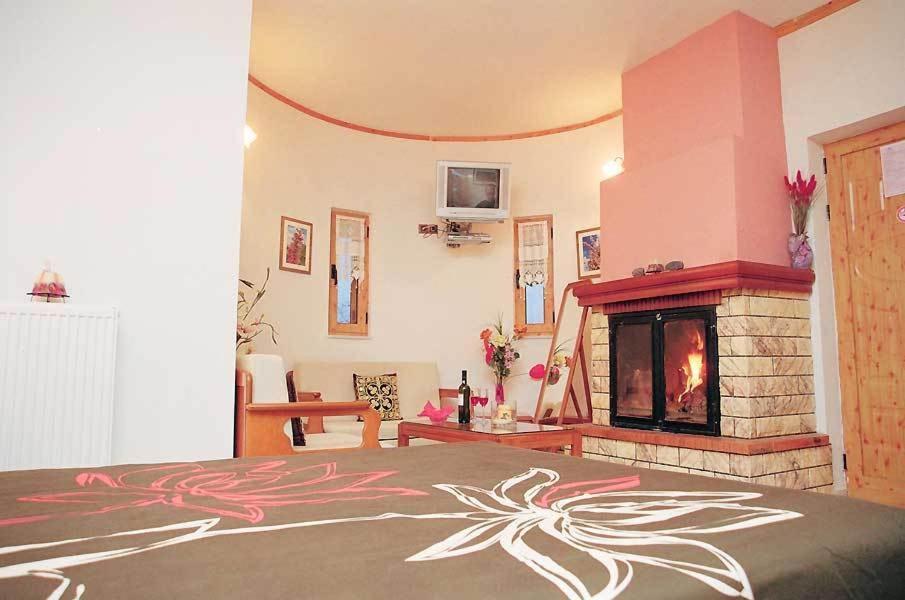 Guesthouse Irida Belokomiti الغرفة الصورة